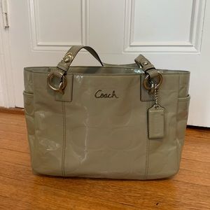 Coach Light Grey Patent Leather Tote Set